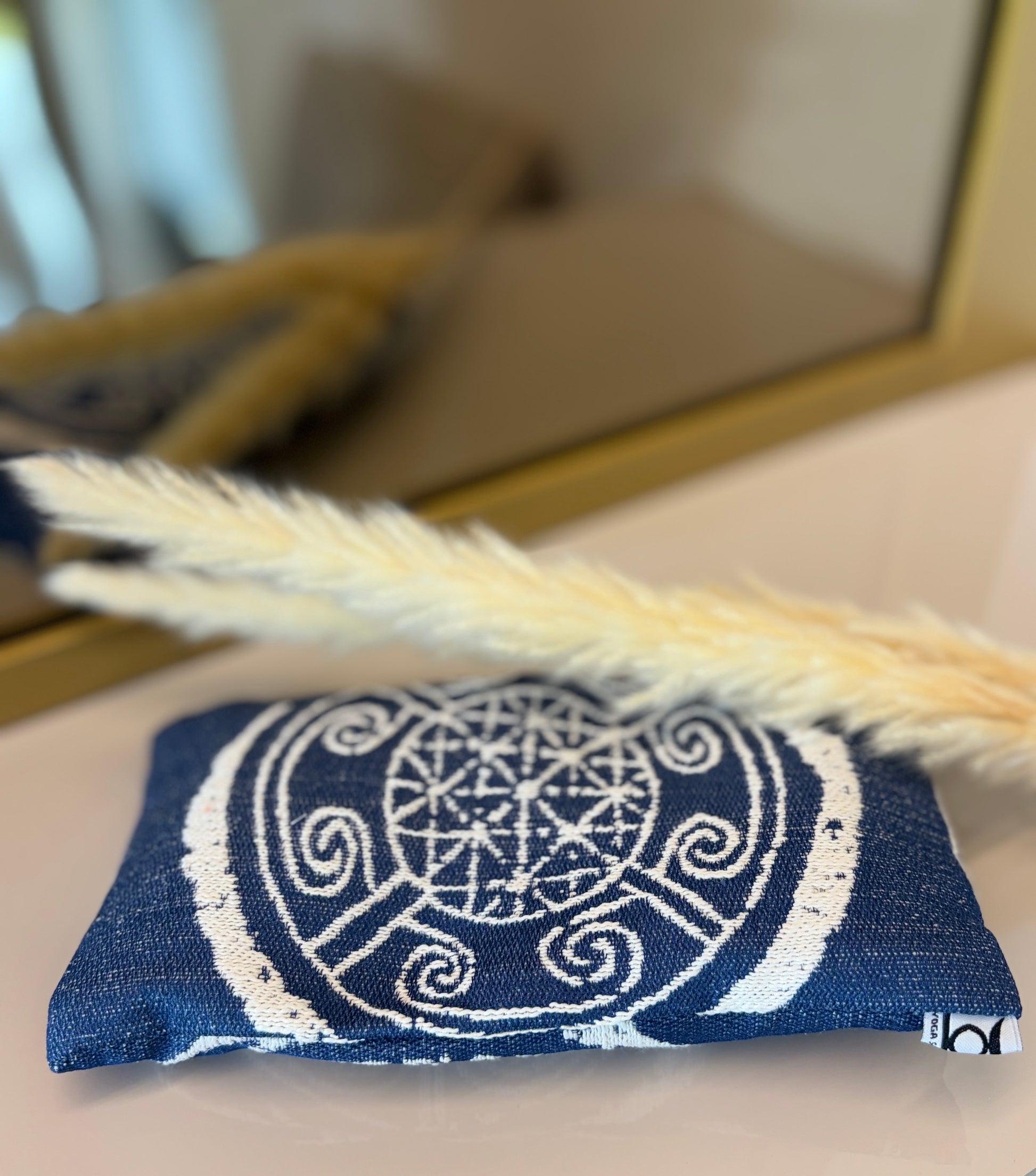 Coffret eye pillow et huile essentielle ÉVASION SACRÉE - YOGA SPIRIT