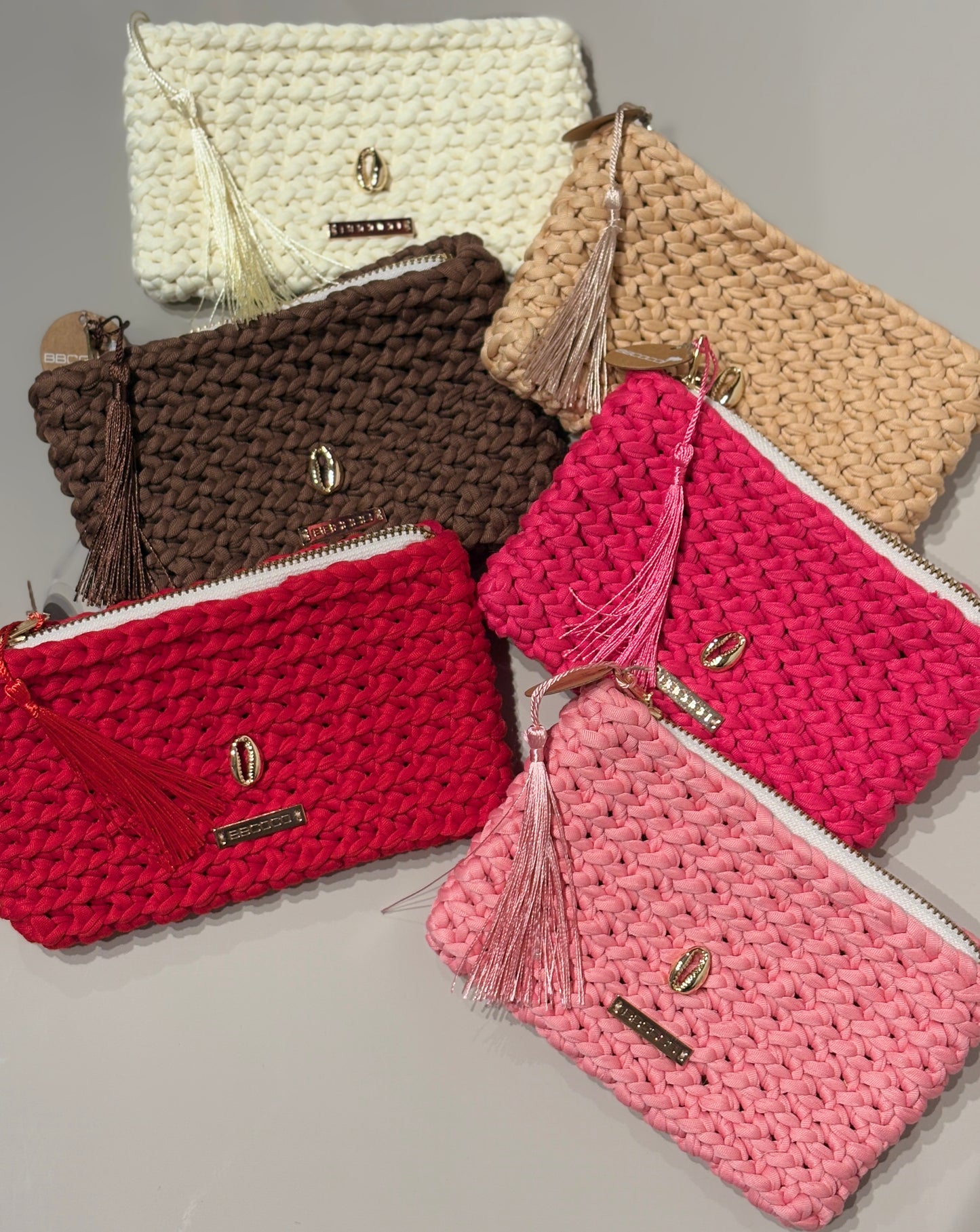Pochette tressée à la main ROSE-HILLS made in Mauritius - 9 Coloris