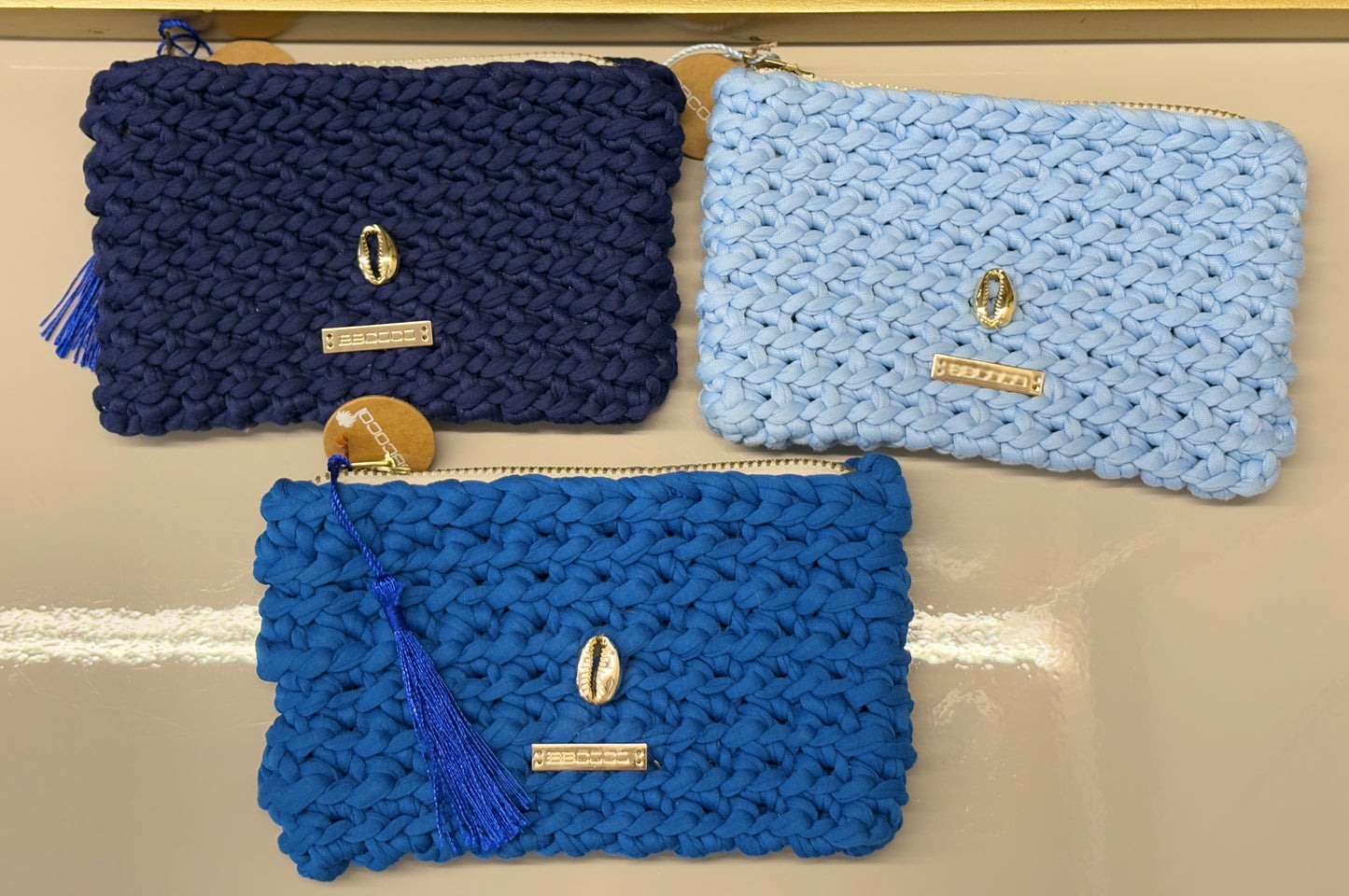 Pochette tressée à la main ROSE-HILLS made in Mauritius - 9 Coloris