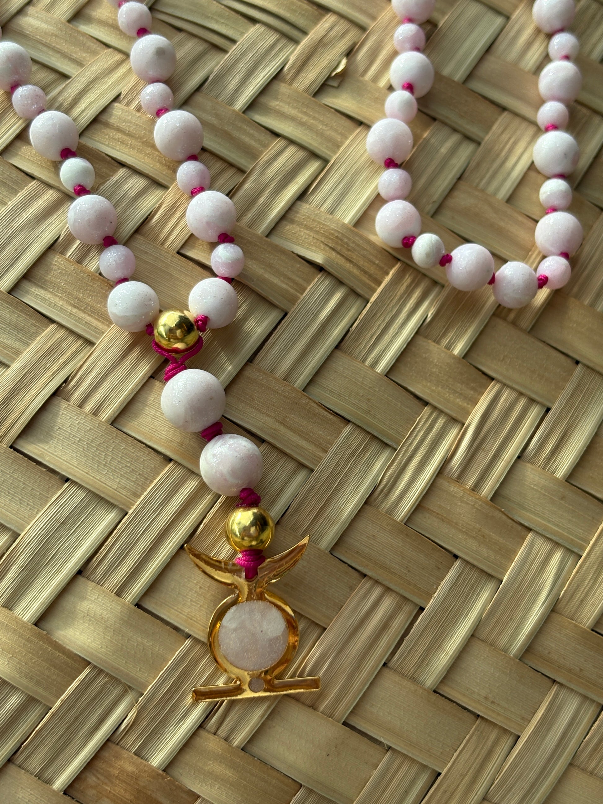 Mala SPIRIT – 108 perles en cire d’abeille et pendentif doré à l’or 24 carats - YOGA SPIRIT