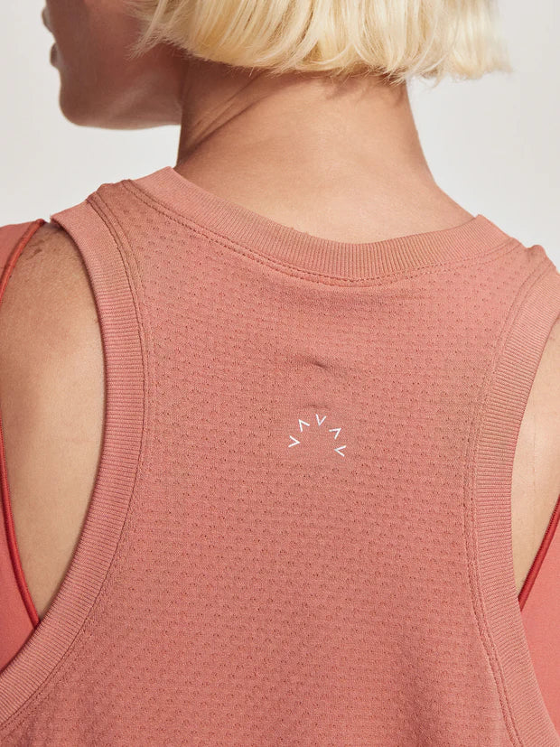 T-shirt NOVA rose, coupe longue Varley