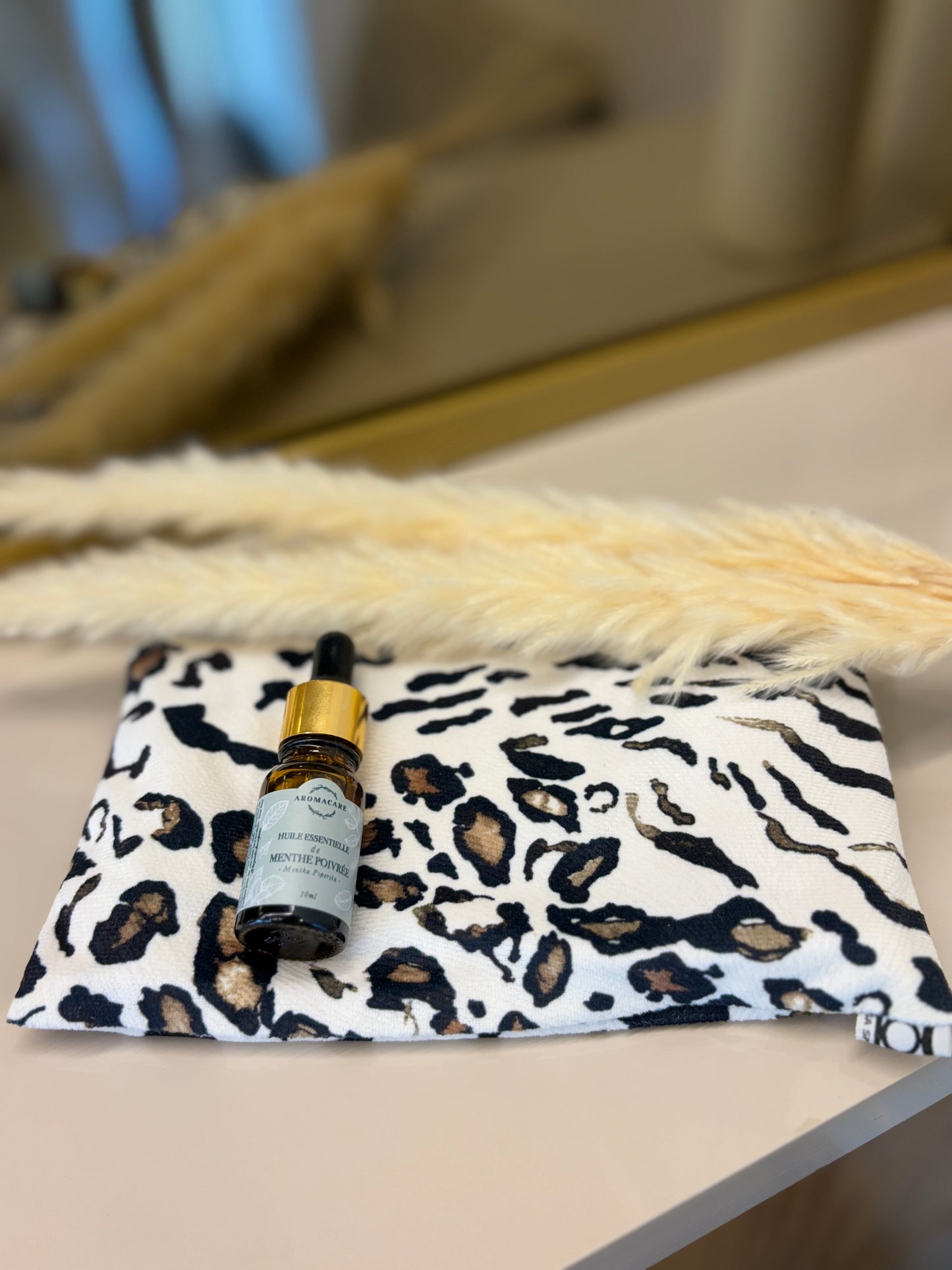 Eye pillow and essential oil box set SACRED ESCAPE