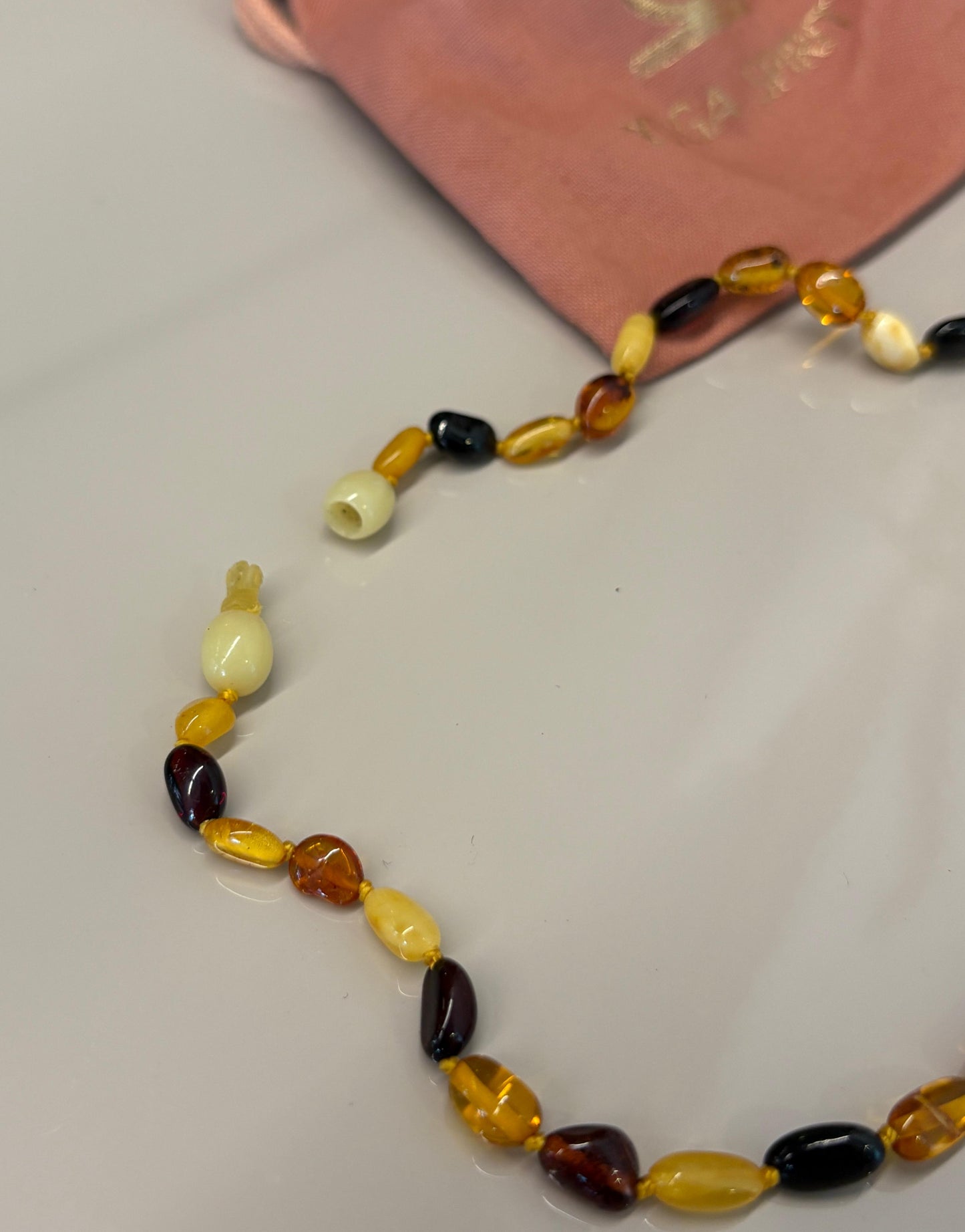 Collier d'ambre pour bébé AMBRELIA